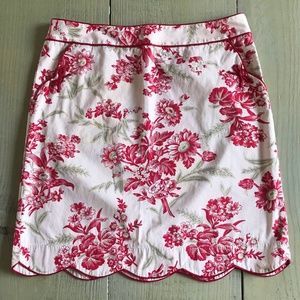 Loft (Ann Taylor) Scallop hem pencil skirt
